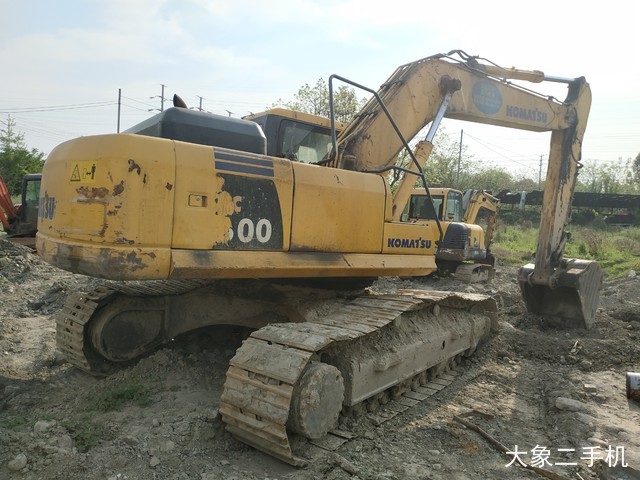 小松 PC270-7 挖掘机